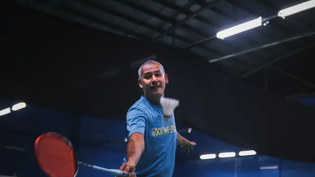 Ilustrasi pukulan, bulu tangkis