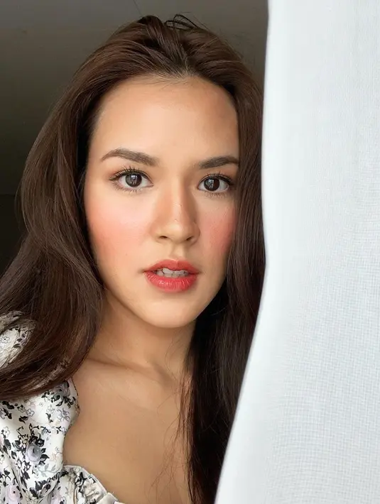 (Instagram/raisa6690)