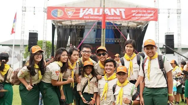 6 Foto Lawas Femila Sinukaban saat SMA, Curi Perhatian dengan Kacamata