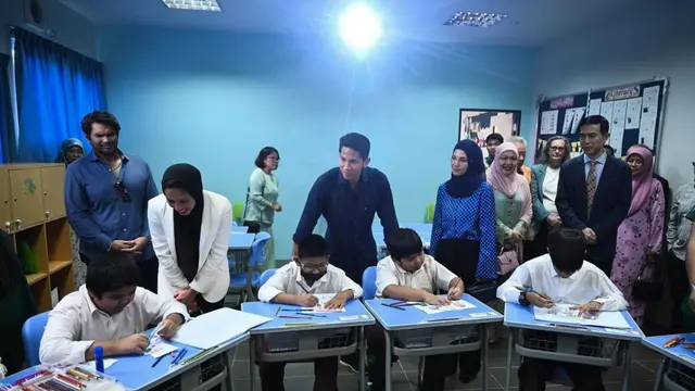Pangeran Mateen dan Anisha Rosnah
