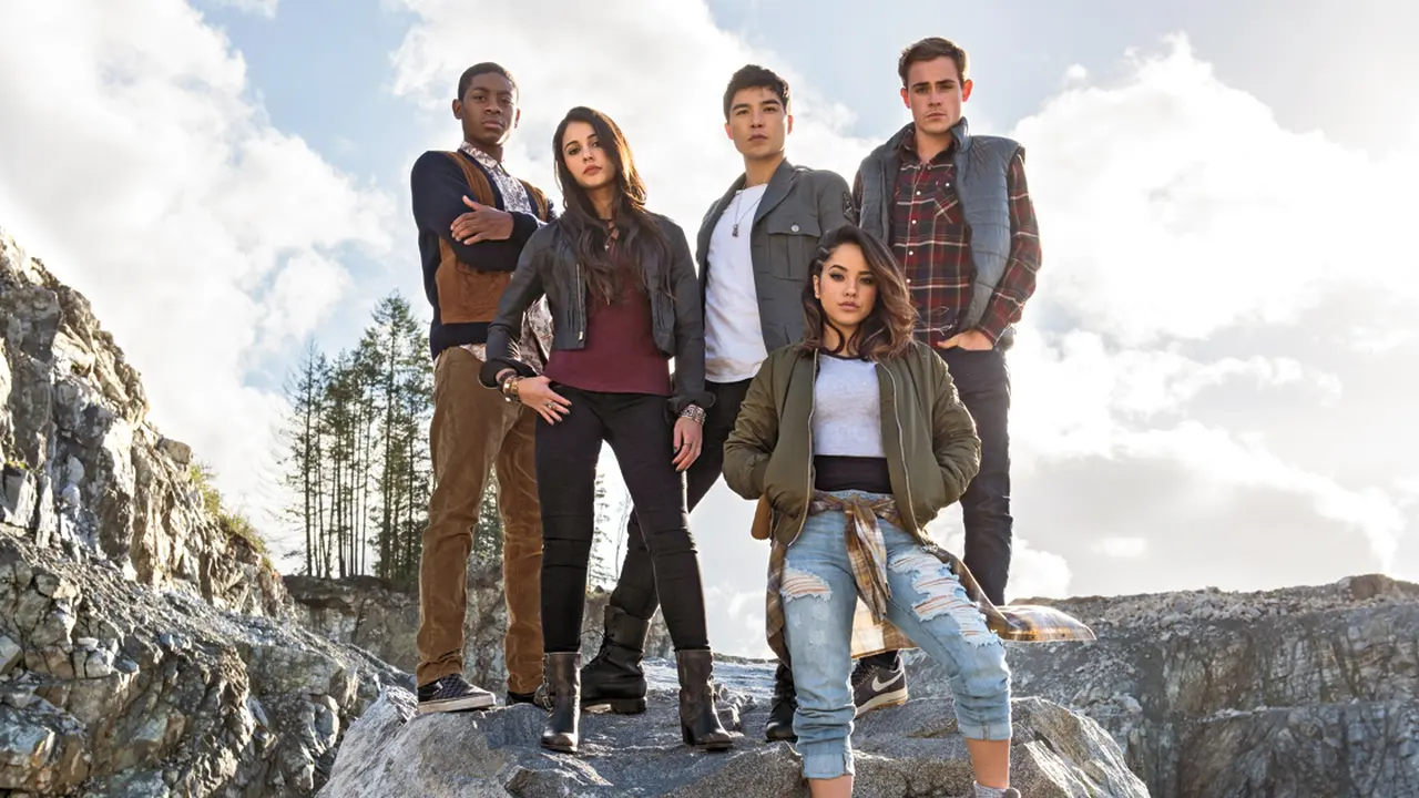 Para Pemeran Power Rangers Versi 2017