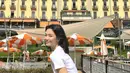 Tanpa riasan apapun, Song Hye Kyo tetap terlihat cantik dan glowing.  Tidak heran, jika Song Hye Kyo disebut sebagai ‘Dewinya Korea’.