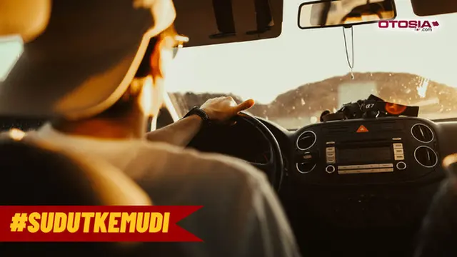 Ilustrasi menyetir mobil (Pexels/Tobi)