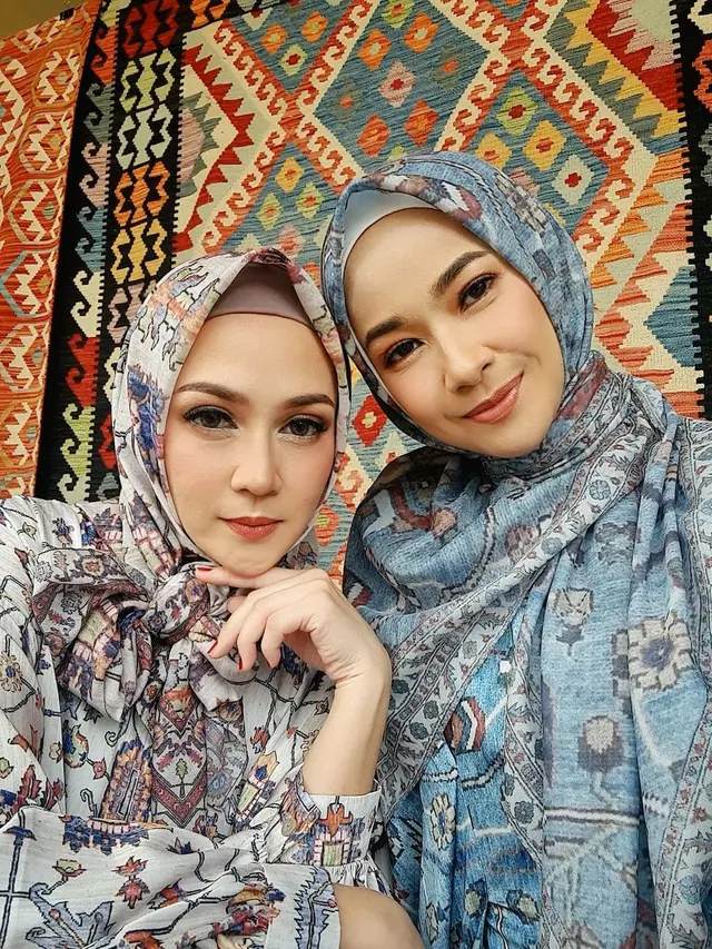 7 Potret Reuni Artis Senior Wanita Era 90-an, Kompak Pakai Hijab