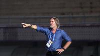 BRI Super League: Dewa United Menang 5 Gol Tanpa Balas, Jan Olde Riekerink Salut dengan Sportivitas PSBS Biak
