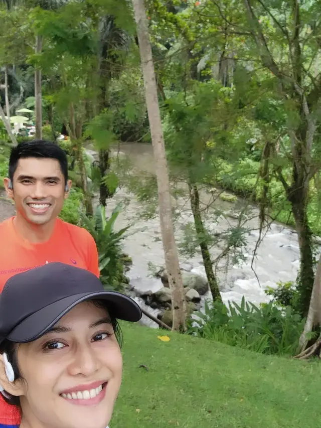 Tampil Kompak, Ini 6 Potret Dian Sastro dan Suami Liburan Bareng Ke Bali