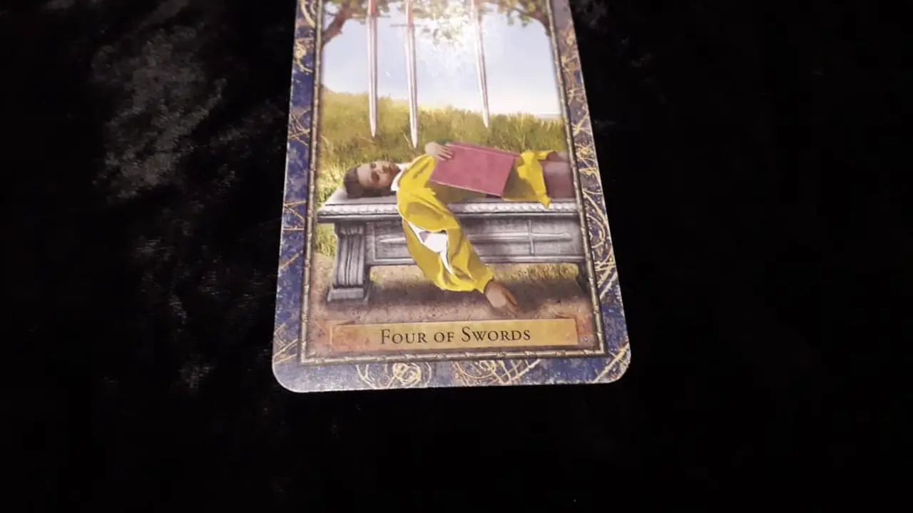 Tarot Hari Ini, Minggu 9 September 2018. (Foto: Elisabet Kusumodewi)