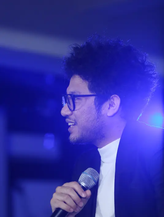 Album 'Generation Y' yang diluncurkan Kunto Aji menggandeng aplikasi Go-Jek di mana salah satu fitur yang cocok untuk mendistribusikan albumnya, Go-Mart. Tak sampai disitu, solois ini punya kejutan lainnya yang tak kalah menarik. (Andy Masela/Bintang.com)