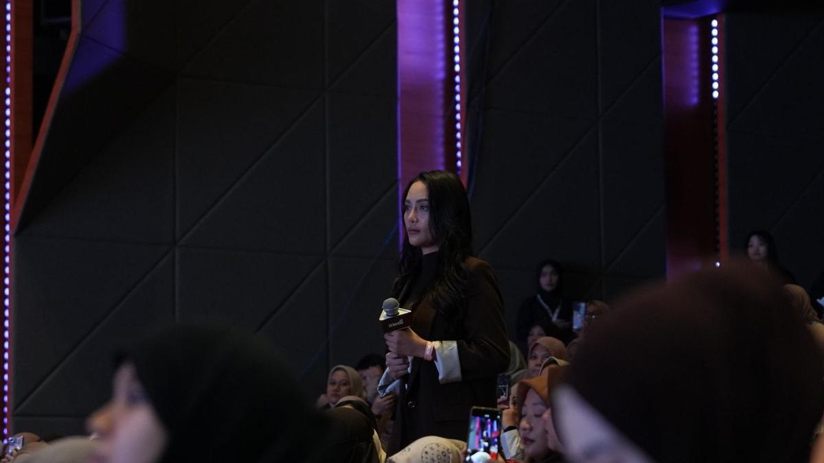 Erika Carlina Ikut Edukasi Parenting Bareng Aisah Dahlan, Curhat Soal Masa Lalu Penuh Ujian