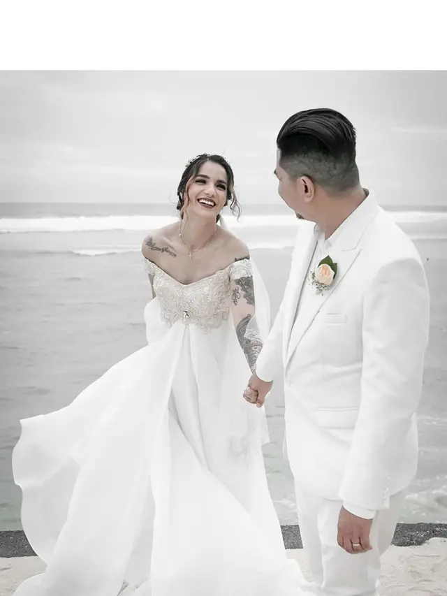 6 Potret Mesra Sheila Marcia dan Dimas Akira Usai Menikah, Tunjukan Senyum Bahagia