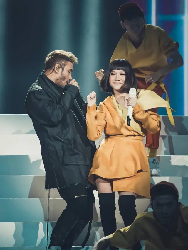 Bunga Citra Lestari dan JFlow