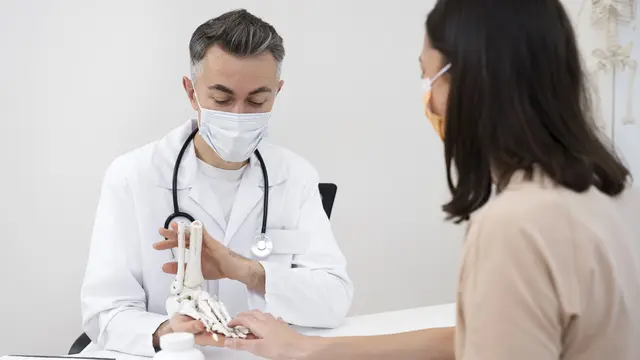 Apakah Ankylosing Spondylitis Bisa Disembuhkan? [Dok/Freepik.com]