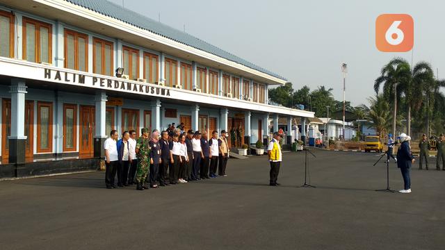 Rombongan para insinyur berstatus CPNS ini sengaja dilepas untuk menjadi tenaga pendamping bagi masyarakat Lombok dalam membangun rumah kualitas tahan gempa. Foto: Liputan6.com/Maulandy