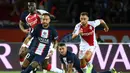 Di awal babak kedua, PSG terus menekan AS Monaco melalui aksi-aksi Neymar dan Lionel Messi yang nyatanya belum juga membuahkan hasil hingga menit ke-60. (AFP/Franck Fife)