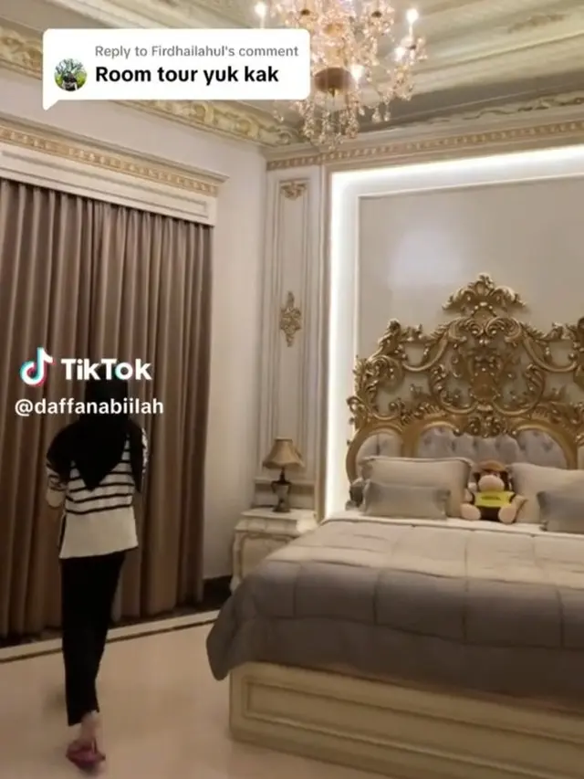 Rumah mewah bak istana disney