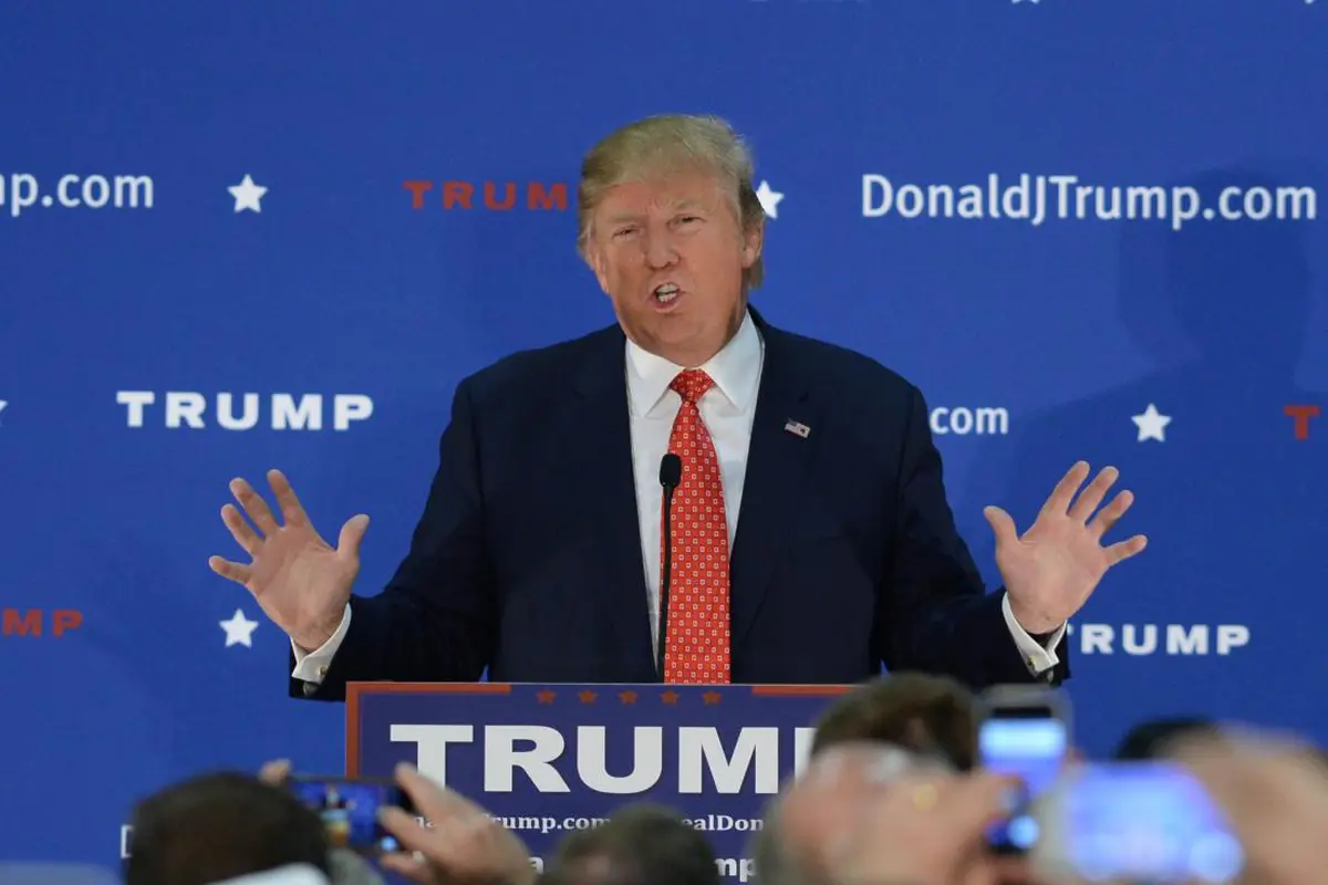 Perangkat Google Untuk 'Singkirkan' Donald Trump