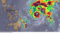 Topan Melor Hampiri Filipina, 725 Ribu Orang Dievakuasi (CNN)
