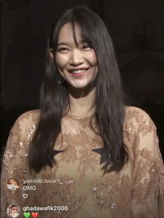 Shin Min Ah Tampil Elegan  pada Fashion Gucci Cosmogonie