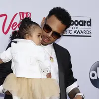 Chris Brown dan Royalty (Bintang/EPA)