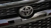 Toyota Motor Corp memastikan bahwa rem otomatis akan menjadi fitur standar pada hampir semua produk kendaraannya di akhir tahun depan.