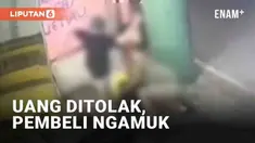 Insiden pemukulan terjadi di sebuah toko HP di Bligo, Pekalongan, Jawa Tengah (3/11/2022). Seorang pria yang hendak membeli HP seharga Rp 2,4 juta mengamuk. Berawal dari pembeli yang mengklaim tiga lembar uang Rp 100 ribu bernilai total tiga juta.