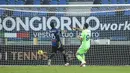 Pemain Lazio, Vedat Muriqi, mencetak gol ke gawang Atalanta pada laga Liga Italia di Stadion Gewiss, Minggu (31/1/2021). Lazio menang dengan skor 3-1. (Stefano Nicoli/LaPresse via AP)