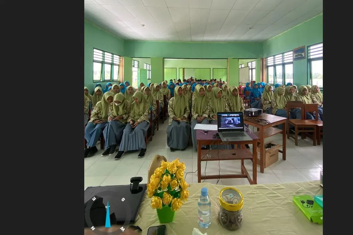 Kali ini, pelatihan Kementerian Komunikasi dan Informasi (Kemenkominfo) mengusung tema 'Pentingnya Personal Branding di Era Digital' yang dilaksanakan pada Kamis (4/5/2023) secara daring melalui aplikasi zoom meeting.