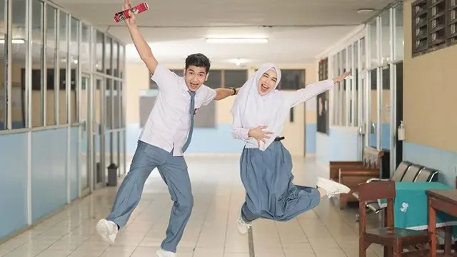 7 Pemotretan Prewedding Terbaru Ria Ricis dan Teuku Ryan, Bertema Anak Sekolahan