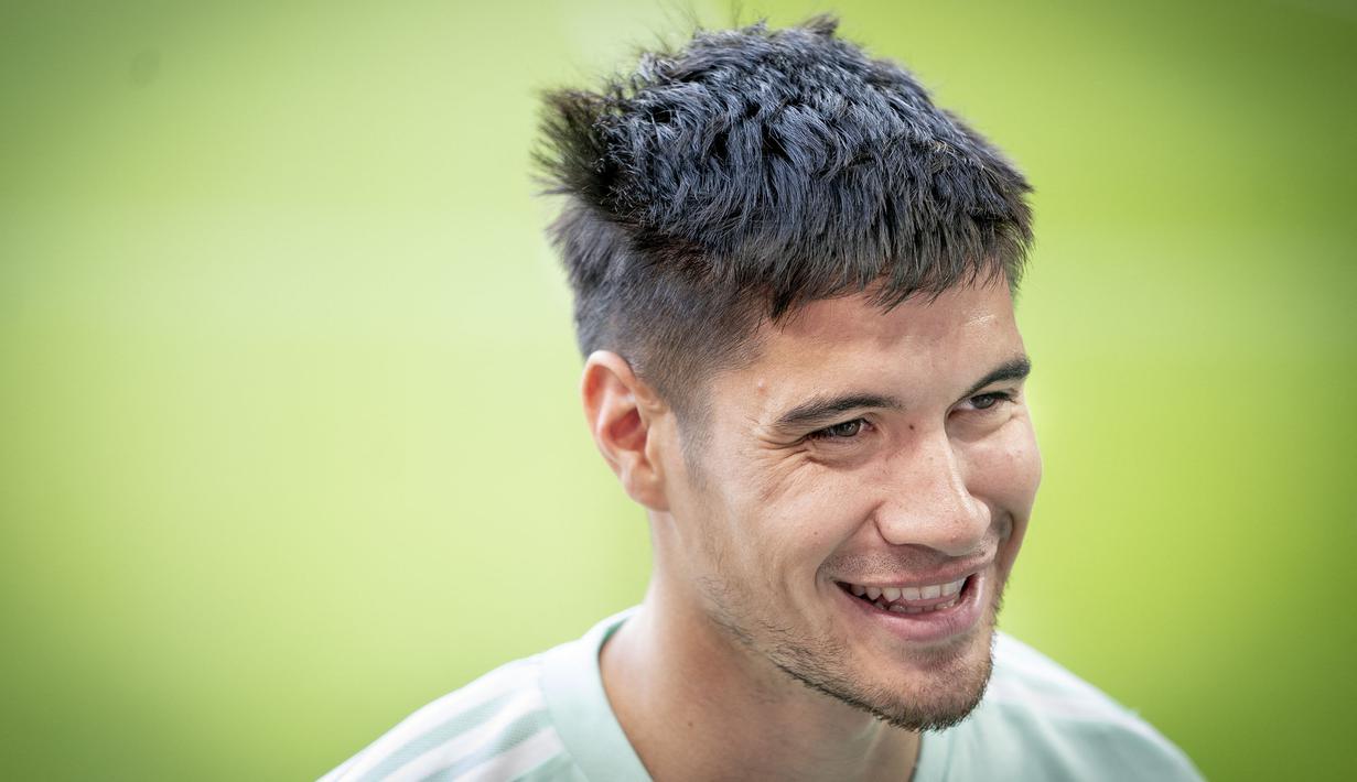 Kevin Diks sempat menyatakan minat untuk menjadi WNI dan membela Timnas Indonesia. Namun, langkahnya terganjal dengan restu orang tuanya. (AFP/Ritzau Scanpix/Liselotte Sabroe)