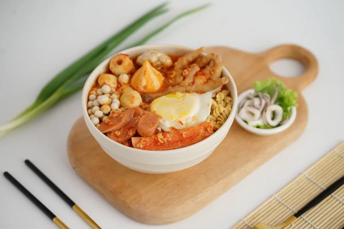 Resep Bikin Seblak Prasmanan dengan Kuah Asam Pedas Gurih di Rumah