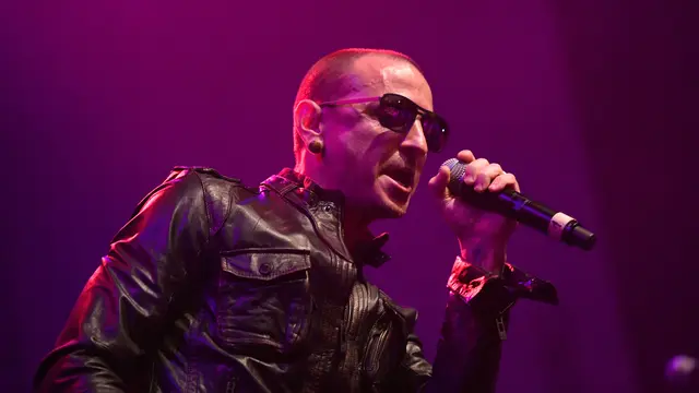 [Bintang] Akan Berulang Tahun, Ini Kado Talinda untuk Chester Bennington