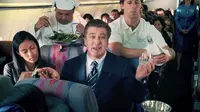 Bikin Ulah, 6 Seleb Ini Diusir dari Pesawat
