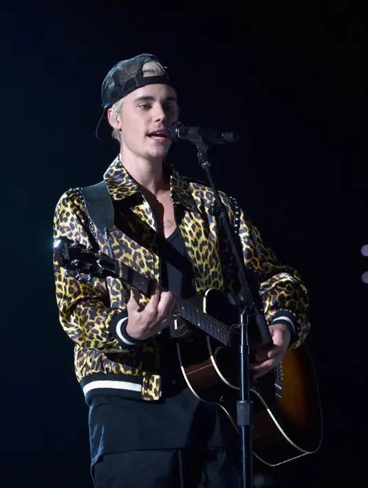 Melansir Hollywoodlife.com, pada 2 Agustus 2017 lalu Justin mengunggah sebuah foto berupa rangkaian kalimat yang mengutarakan alasannya membatalkan tur konsernya yang belakangan sedang  berlangsung. (AFP/LARRY BUSACCA)