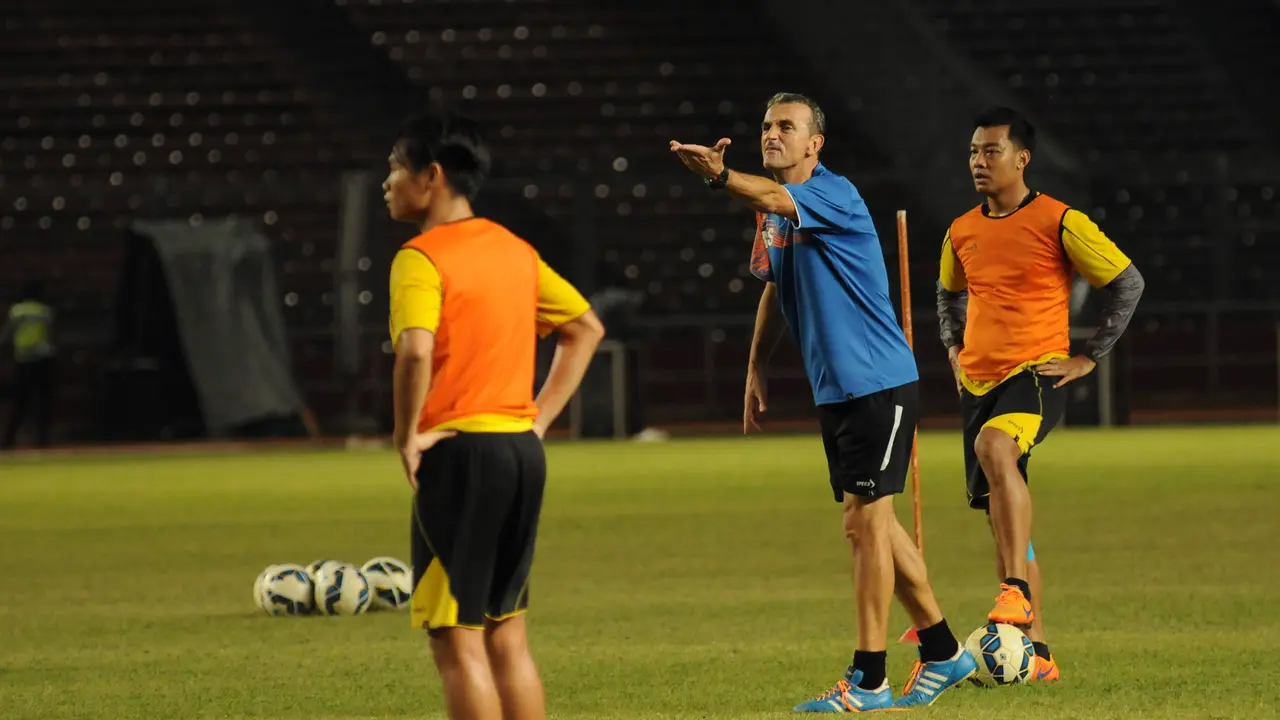 Pelatih Arema, Milomir Seslija