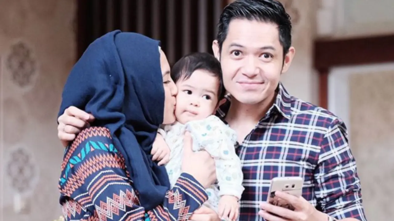 Alyssa Soebandono dan Dude Harlino