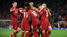 Selebrasi golpertama Liverpool yang dicetak Nabi Keita pada leg 1, babak perempat final Liga Champions yang berlangsung di Stadion Anfield, Liverpool, Rabu (10/4). Liverpool menang 2-0 atas Porto (AFP/Glyn Kirk)