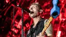 <p>Bassist band rock Amerika Serikat Green Day, Mike Dirnt tampil pada akhir pekan Formula 1 Grand Prix Amerika Serikat 2022 atau F1 GP Amerika Serikat 2022 di Sirkuit Amerika, Austin, Texas, Amerika Serikat, 21 Oktober 2022. F1 GP Amerika Serikat 2022 diselenggarakan dari tanggal 22 sampai 24 Oktober 2022. (SUZANNE CORDEIRO/AFP)</p>