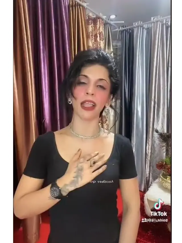 6 Potret Kak Jill TikToker Penjual Gorden yang Viral, Ternyata Adik Robby Shine