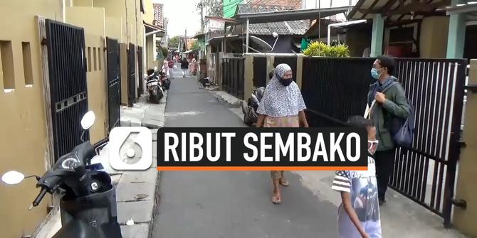 VIDEO: Ribut Pembagian Sembako, Warga Saling Jambak dengan Anak Bu RT