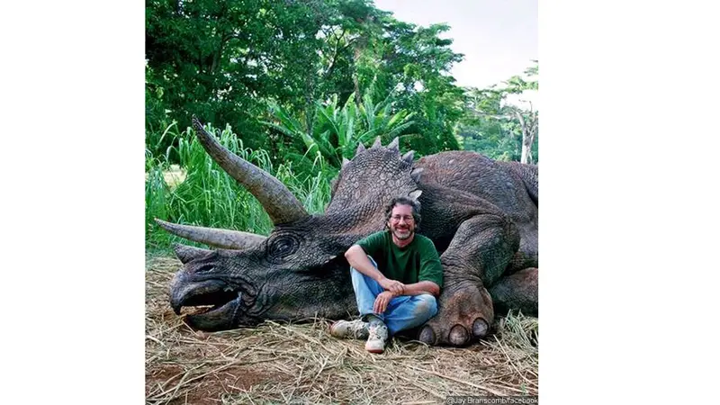 Steven Spielberg Kena Hujat Gara-gara Dianggap Bunuh Dinosaurus