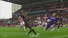 Berita video 7 penyelamatan terbaik pada pekan kedua Premier League 2017-2018. This video presented by BallBall.