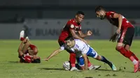 Bali United berhasil menahan Persib Bandung dengan skor 2-2 pada laga pekan ketiga BRI Liga 1 2021/2022 yang digelar di Indomilk Arena, Sabtu (18/9/2021). (Bola.com/M Iqbal Ichsan)