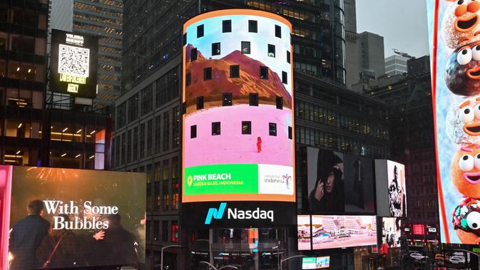 Pink Beach Labuan Bajo Unjuk Pesona di Iklan Grab Times Square New York
