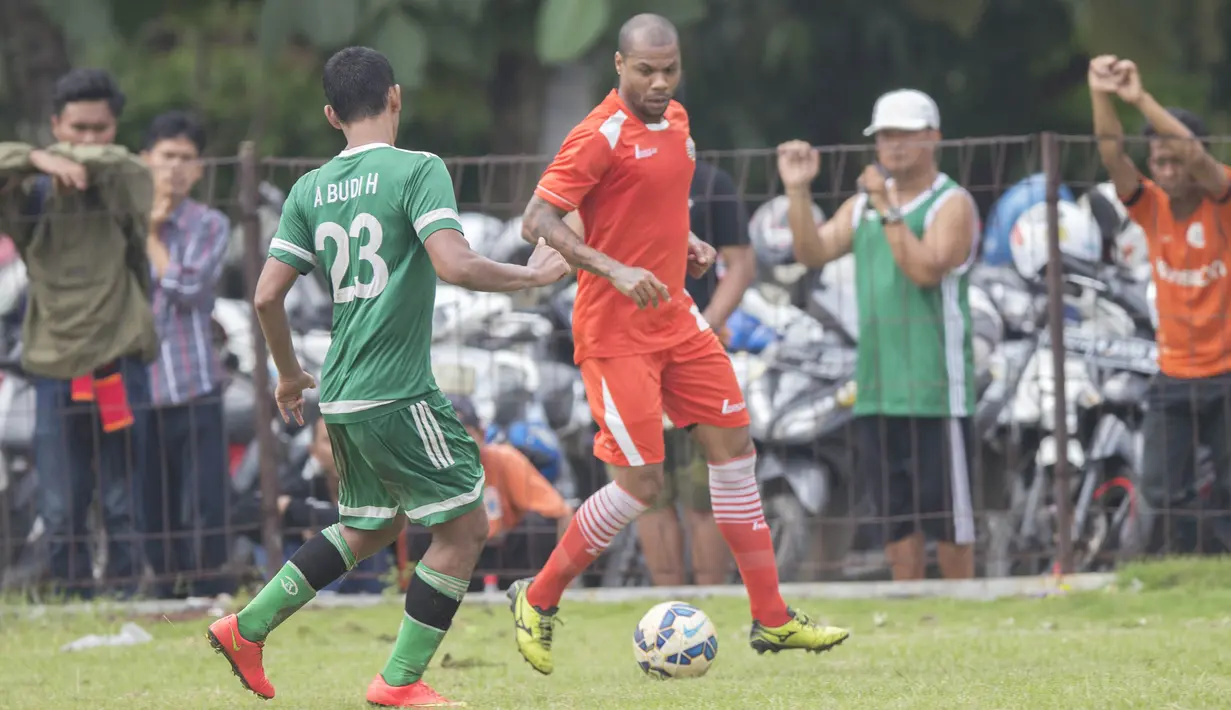 Keadaan itu menjadi latar belakang penolakan dirinya oleh The Jakmania. (Bola.com/Vitalis Yogi Trisna)