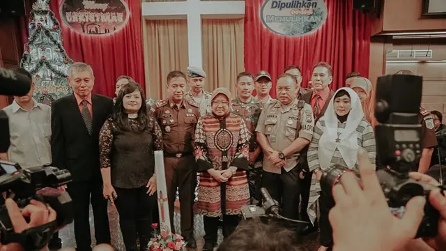 6 Momen Tri Rismaharini Kunjungi Gereja di Surabaya, Salah Satunya Bekas Lokasi Bom