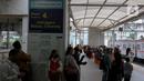 Direktur Utama KAI Commuter Asdo Artriviyanto menyampaikan, perjalanan KRL Jabodetabek ditambah 15 perjalanan dari yang sebelumnya sebanyak 1.048 perjalanan menjadi 1.063 perjalanan. (Liputan6.com/Herman Zakharia)