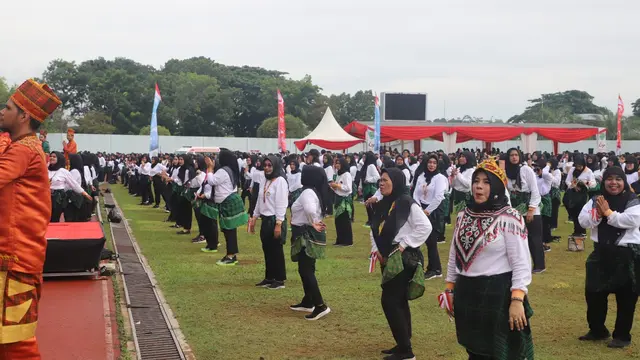 HUT ke-67 Provin Kaltim Berlangsung Meriah, 6007 Peserta Tari Jepen Massal
