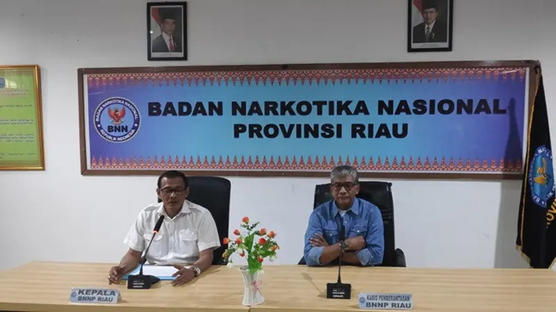Kepala BNN Riau Brigjen Untung Subagyo memberi penjelasan terkait vidoe viral ribut Satpol PP Pekanbaru dan petugas BNN.