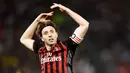 AC Milan menjadi klub terakhir yang dibela Riccardo Montolivo dalam karier profesionalnya. Mantan kapten Rossoneri itu memutuskan gantung sepatu pada akhir musim 2018/2019 setelah berada di San Siro selama enam musim. (AFP/Filippo Monteforte)