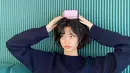 Jung Ho Yeon memikat penonton dengan potongan rambut pendek bergelombang serta poni acaknya saat memerankan karakter Kang Sae Byok di serial drama Populer 2021, Squid Game. (Instagram/hoooooyeony).